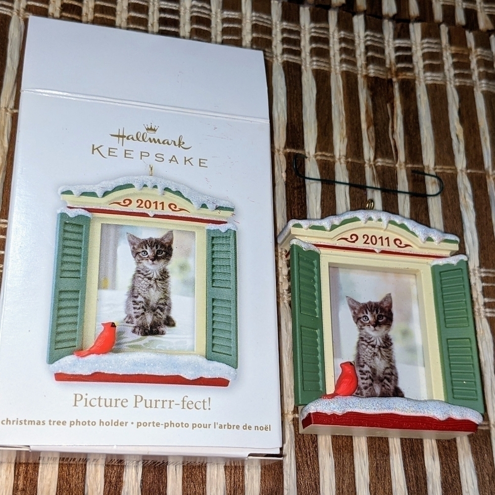 Picture Purrr-fect! Hallmark Christmas Tree Photo Holder 2011 IOB